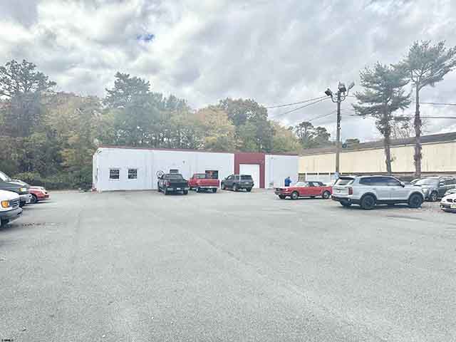 318 E White Horse Pike - , ABSECON