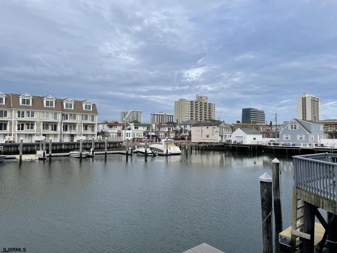 ATLANTIC CITY REAL ESTATE - 151 N Annapolis Ave Apt 6