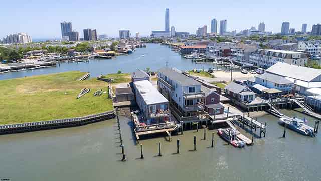 421  Carson Avenue - , ATLANTIC CITY