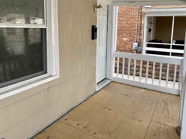 13  Vola - , PLEASANTVILLE