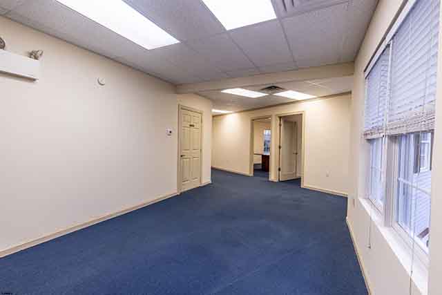 337 E Jimmie Leeds - #200, ABSECON