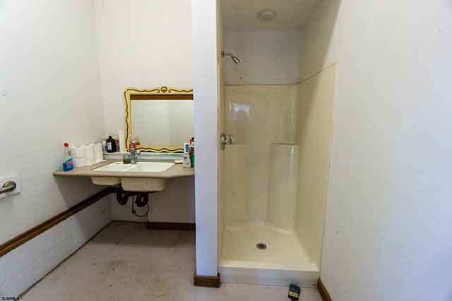 5112  Oakwood Blvd - , MAYS LANDING