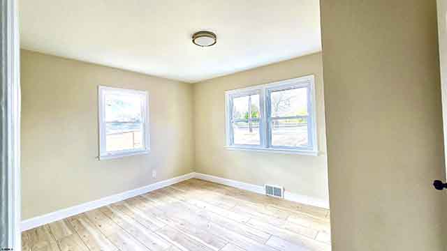 520 N Franklin Blvd - , PLEASANTVILLE