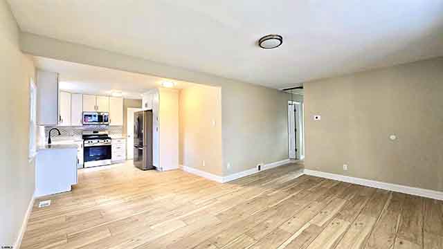 520 N Franklin Blvd - , PLEASANTVILLE
