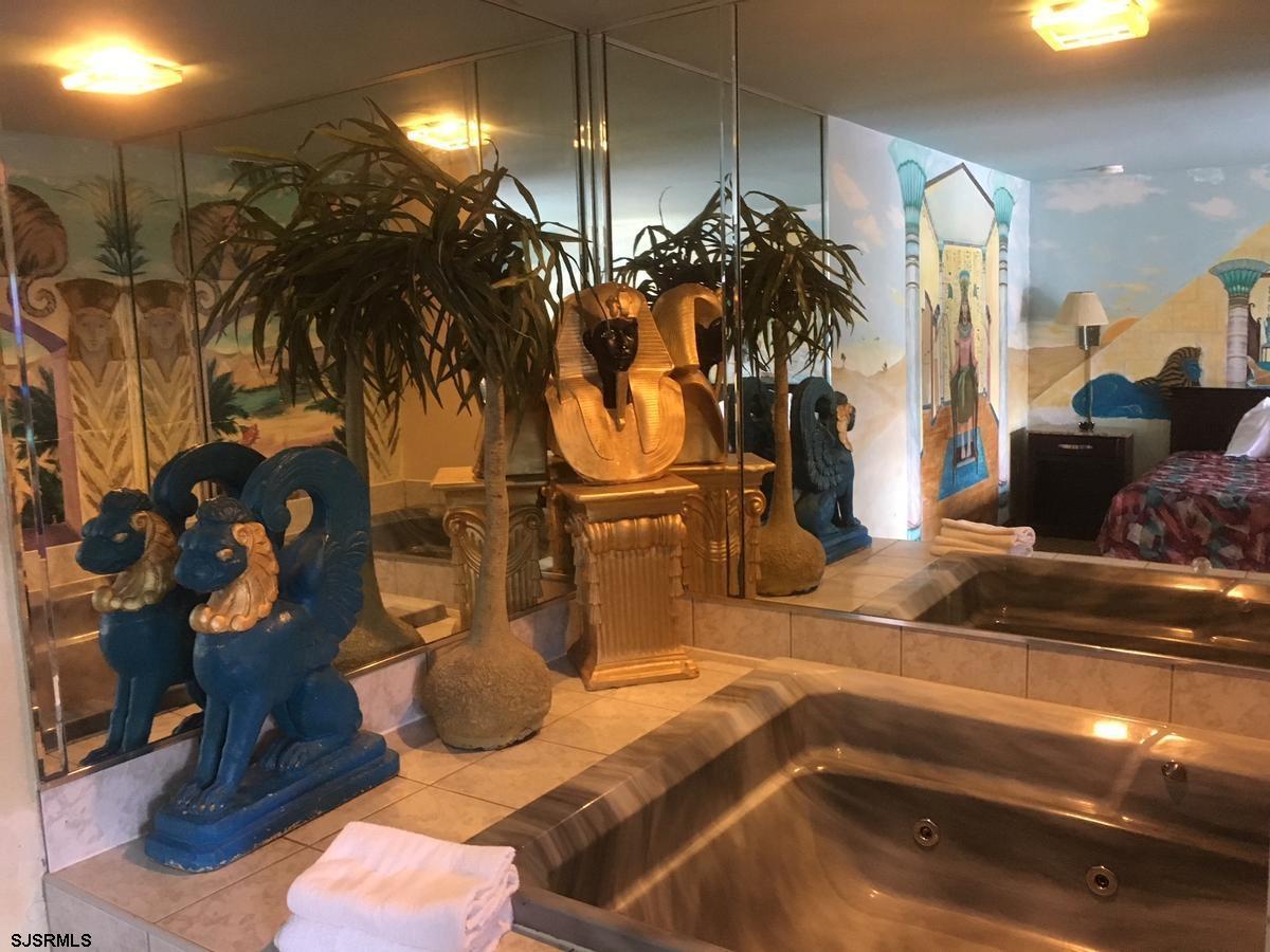 306 E White Horse Pike - , ABSECON