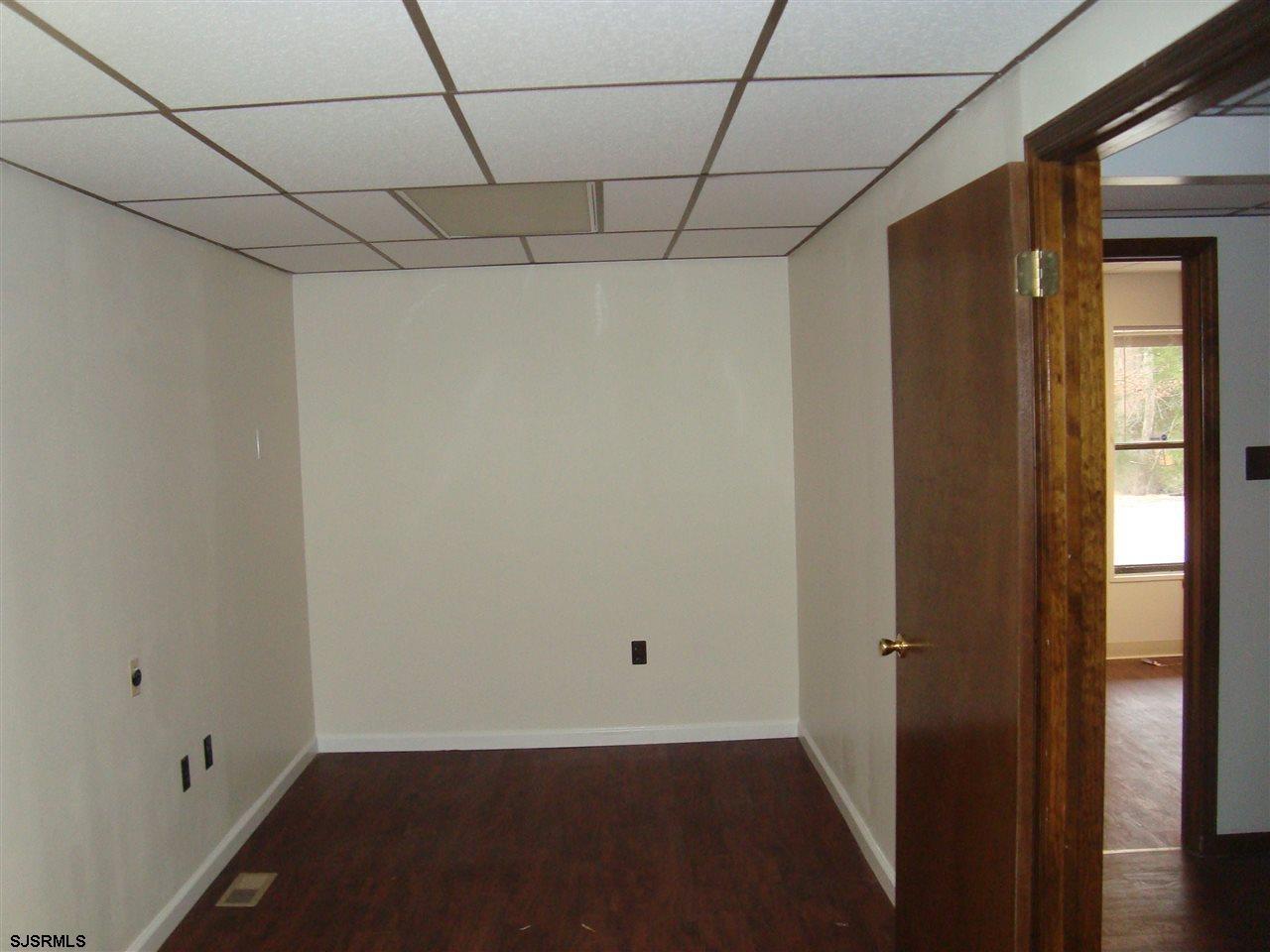 705  White Horse - , ABSECON