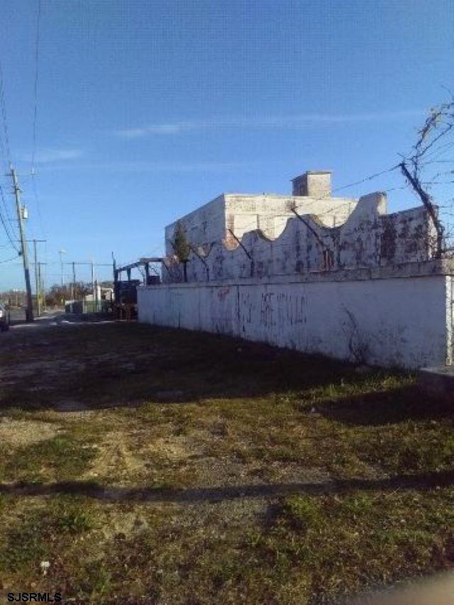 23  Old Turnpike - , PLEASANTVILLE