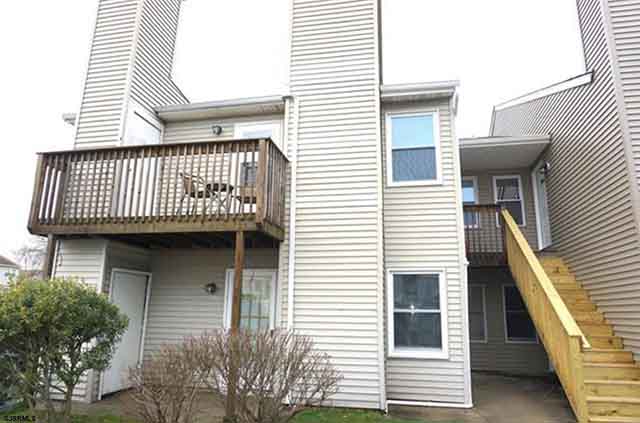 700  Franklin Blvd - , PLEASANTVILLE