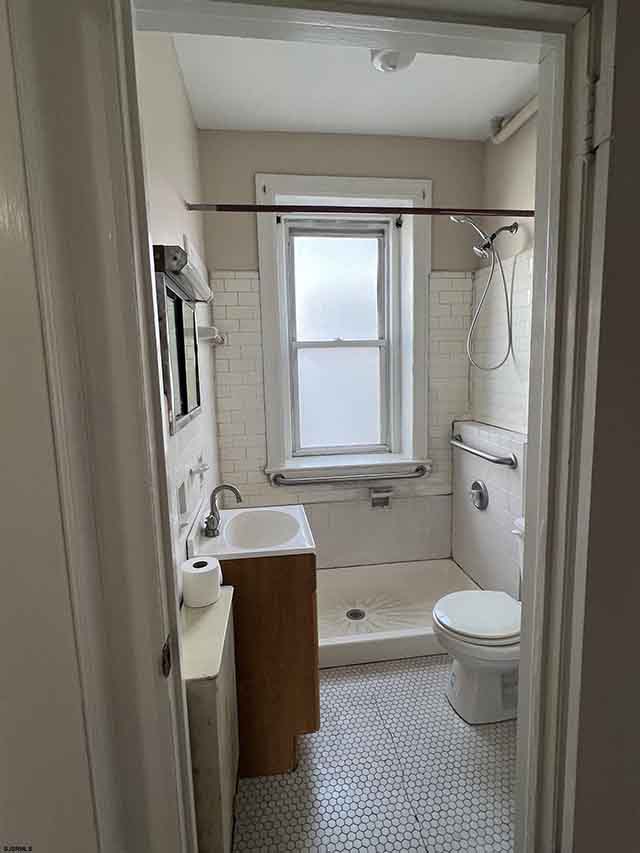 300  Ocean Ave - , OCEAN CITY