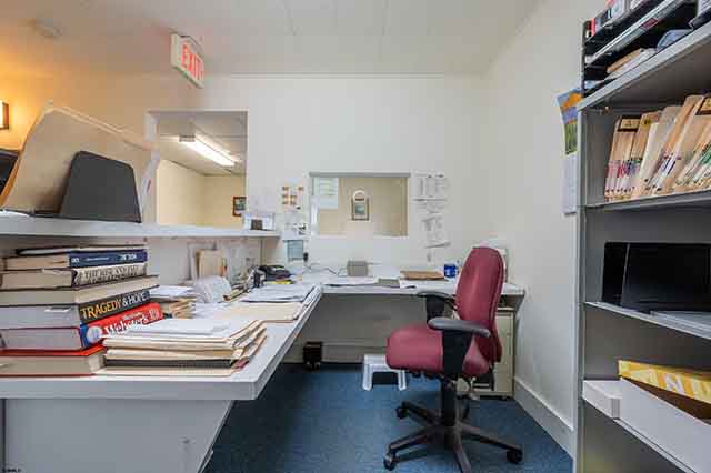 1001  New - , NORTHFIELD