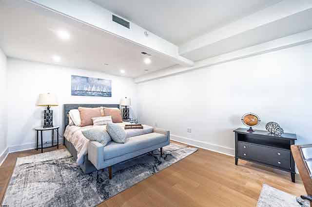 321  6th St S - , BRIGANTINE
