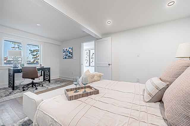 321  6th St S - , BRIGANTINE