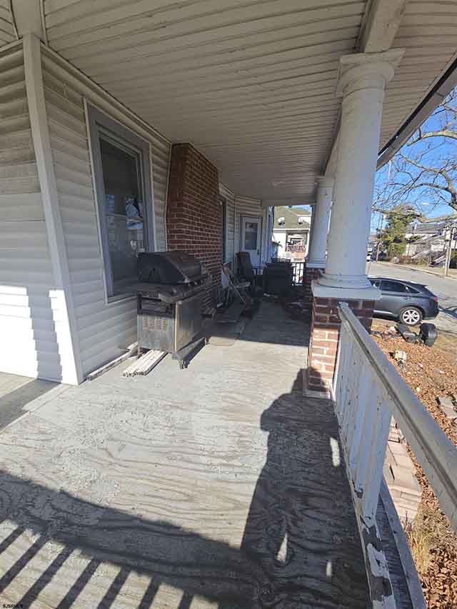 212 E Black Horse - , PLEASANTVILLE