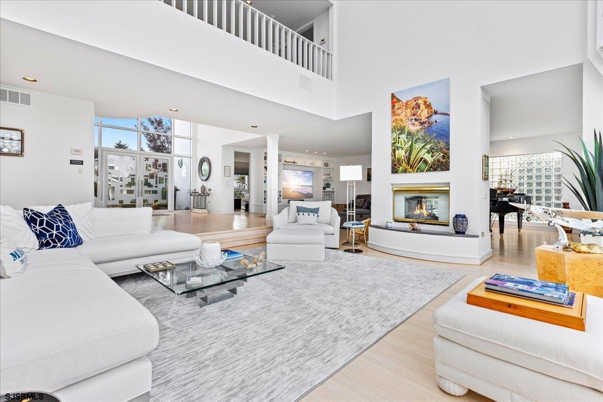 8205  Lagoon - , MARGATE CITY