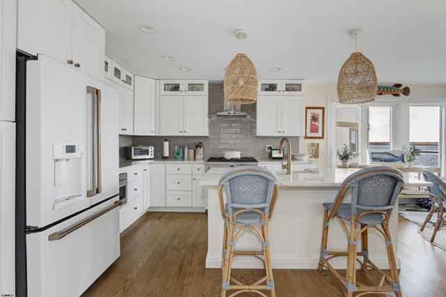 8407  Wellington - , MARGATE CITY