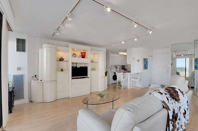 111 S 16th - , LONGPORT