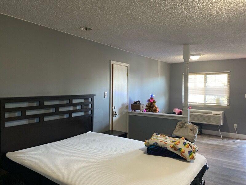 300 E Absecon - 1, ABSECON