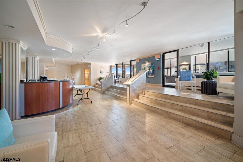 2700  Atlantic - , LONGPORT