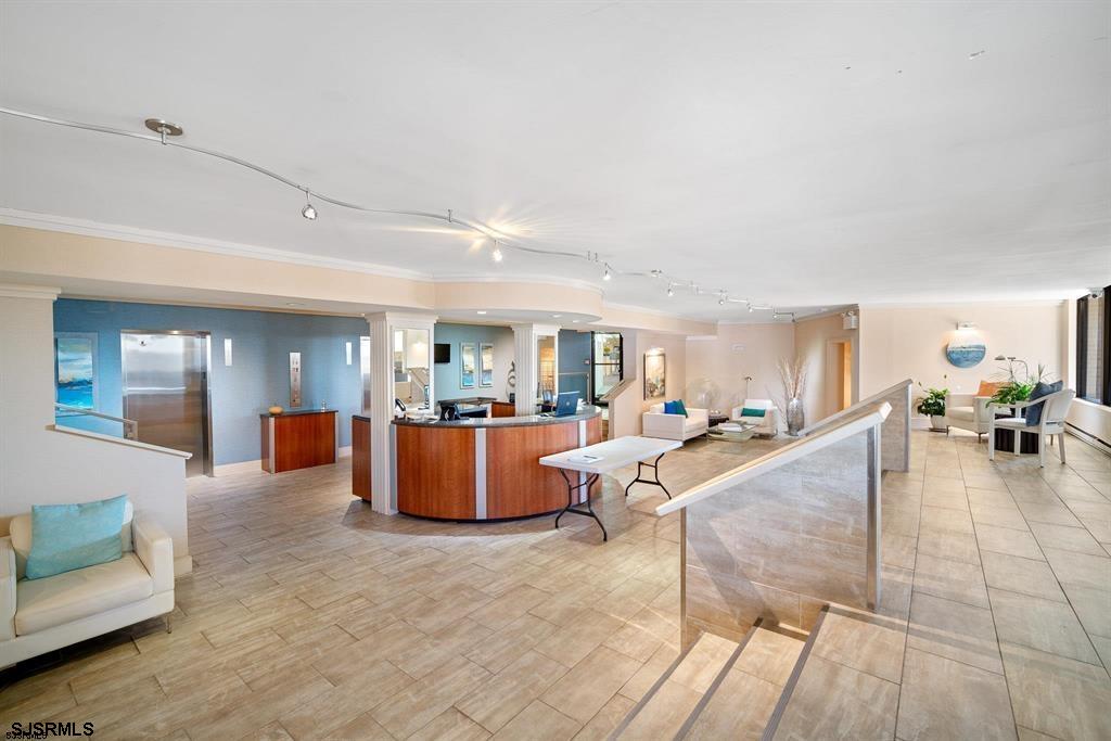 2700  Atlantic - , LONGPORT