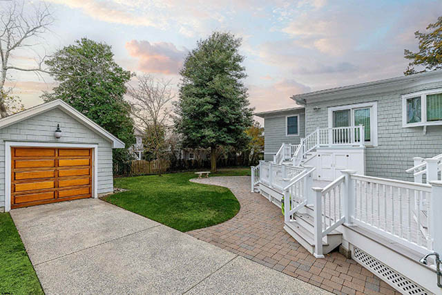 131 E Atlantic Blvd - , OCEAN CITY