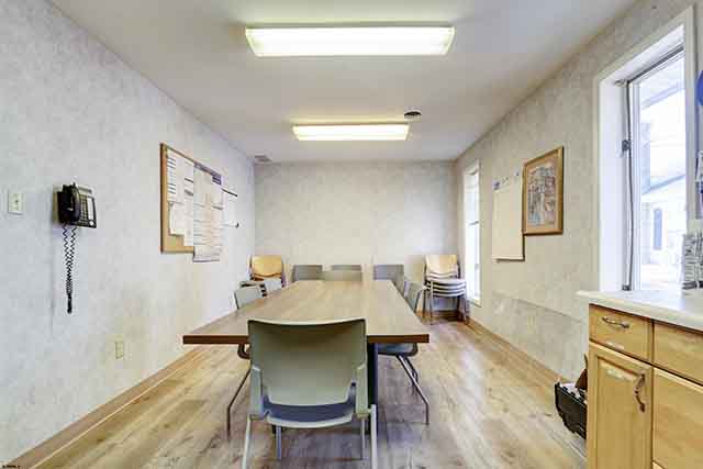 48  Ansley - , PLEASANTVILLE