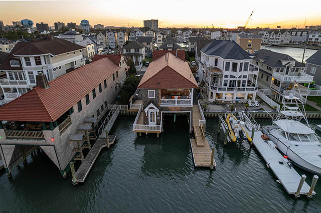 819 N Massachusetts - , ATLANTIC CITY