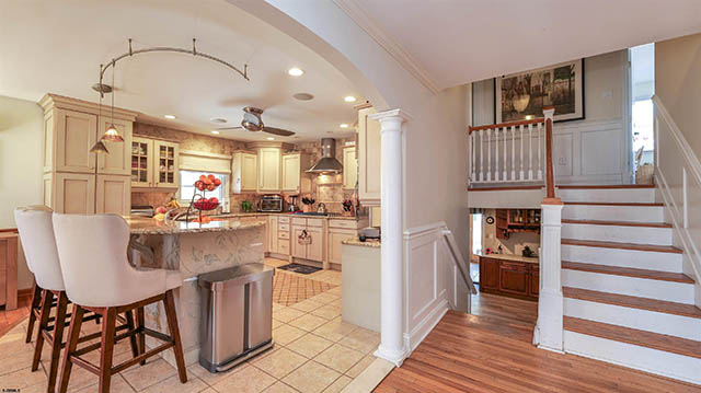 10  Sunset Ave - , LINWOOD