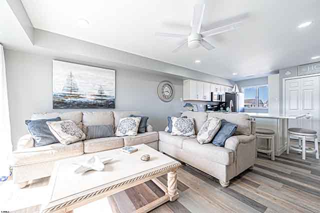 323  44th St S - , BRIGANTINE