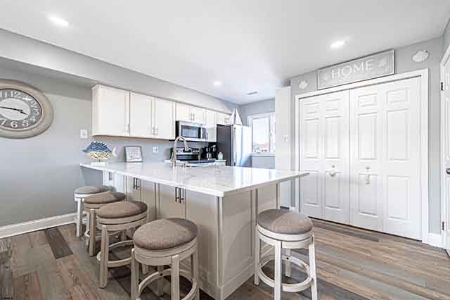 323  44th St S - , BRIGANTINE