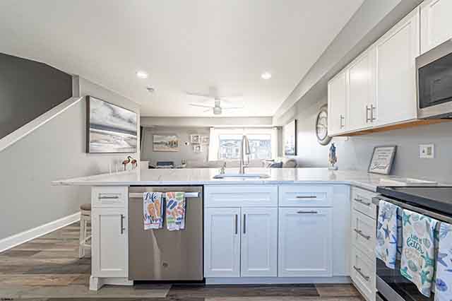 323  44th St S - , BRIGANTINE