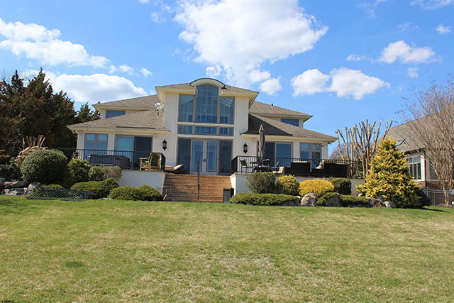 205 E Arbor - , LINWOOD
