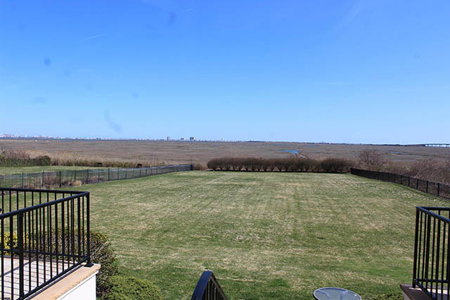 205 E Arbor - , LINWOOD