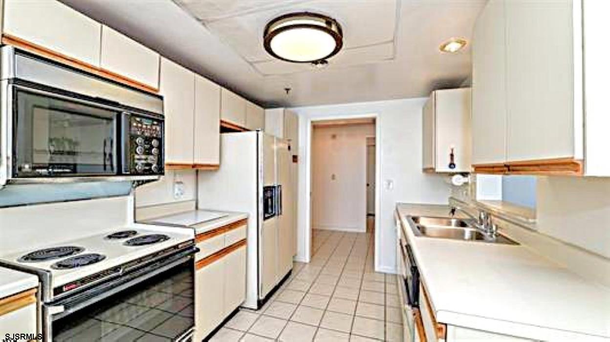 3101  BOARDWALK 3304-2 - , ATLANTIC CITY