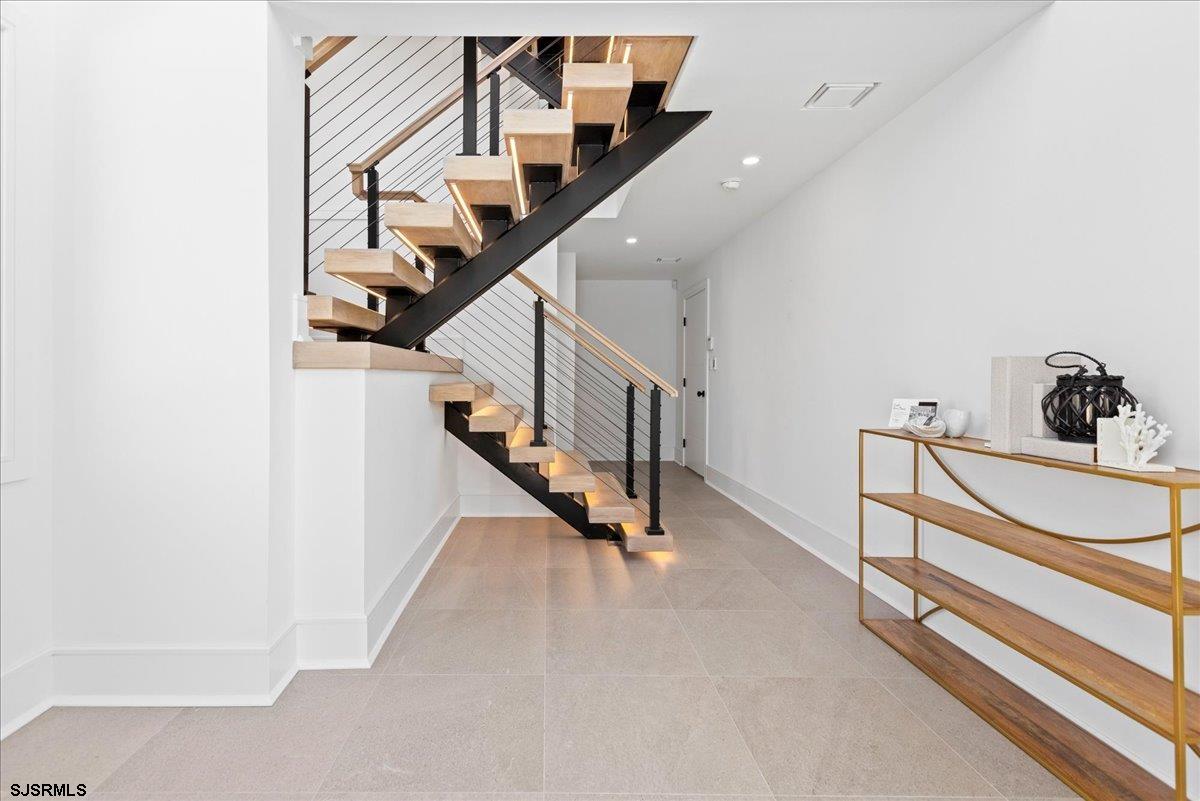 407 N Pembroke - , MARGATE CITY