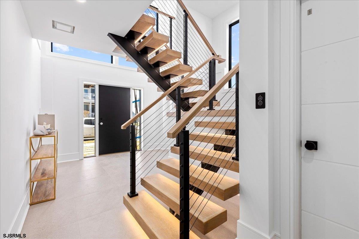 407 N Pembroke - , MARGATE CITY