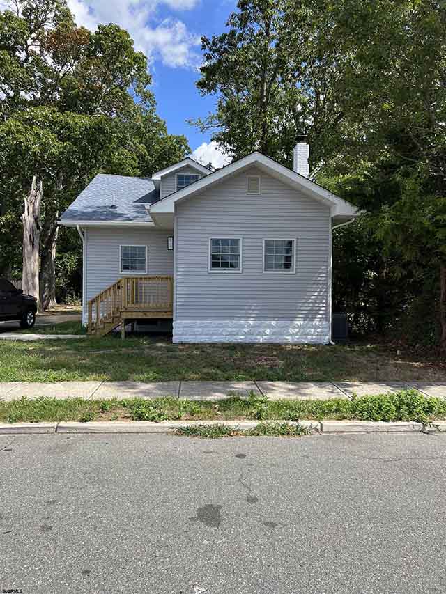 704 W Park - , PLEASANTVILLE