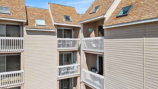 323  44th St S - , BRIGANTINE