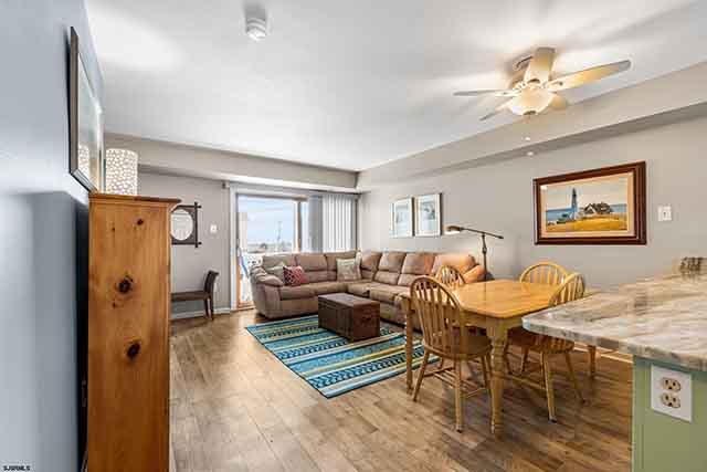 323  44th St S - , BRIGANTINE