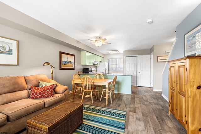 323  44th St S - , BRIGANTINE