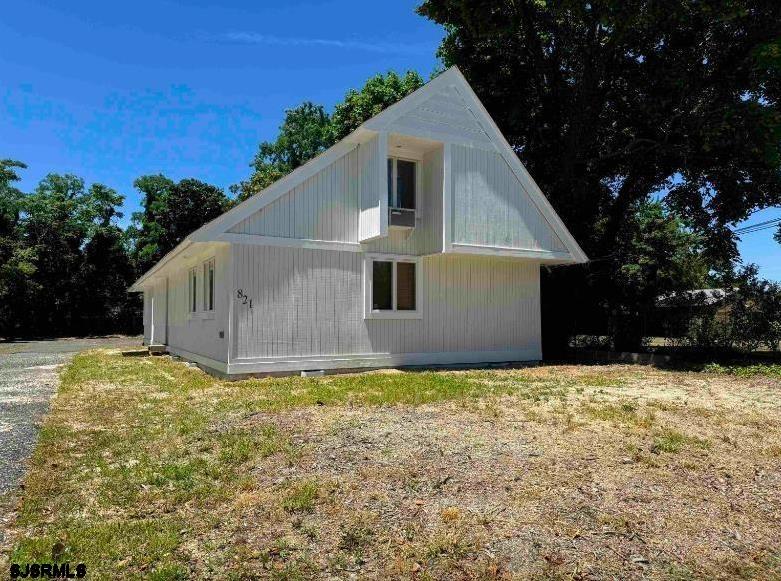 821 N Main St - , PLEASANTVILLE