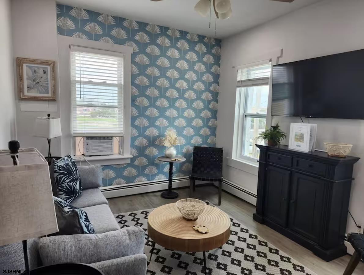 115  Seaside Ave - , ATLANTIC CITY