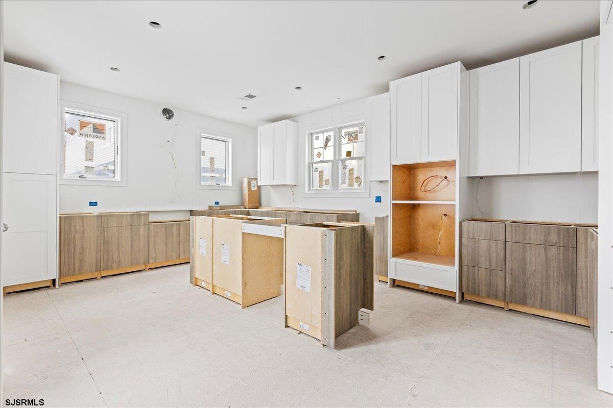 5 N 35th - , LONGPORT