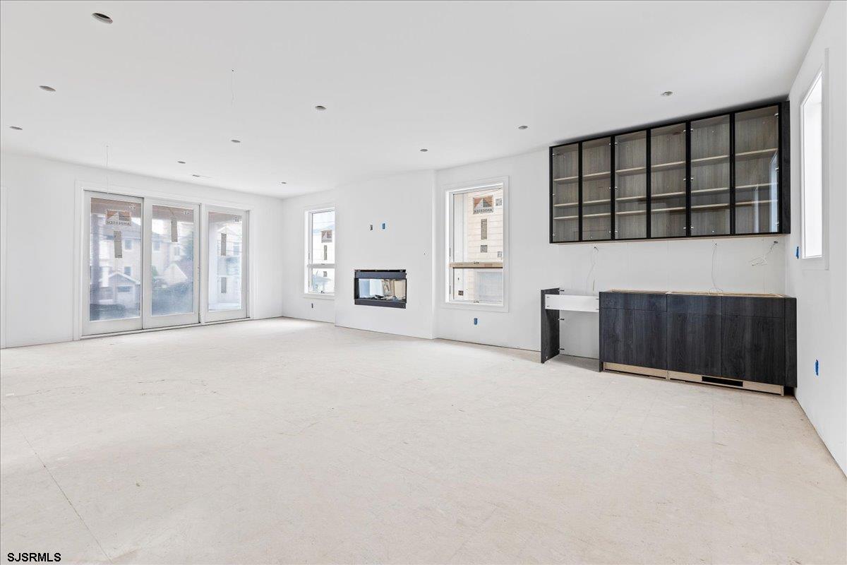 5 N 35th - , LONGPORT