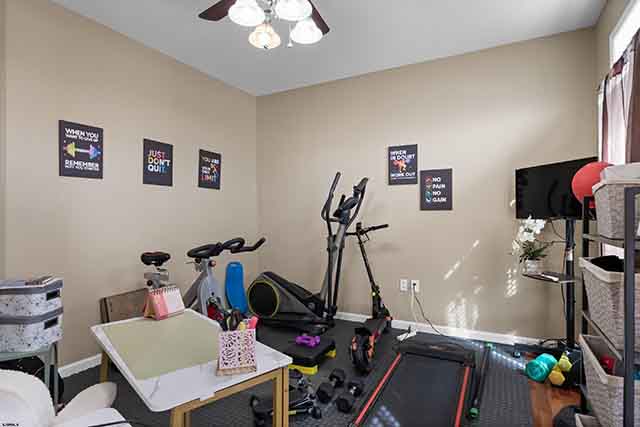 970  Venezia Ave - , VINELAND