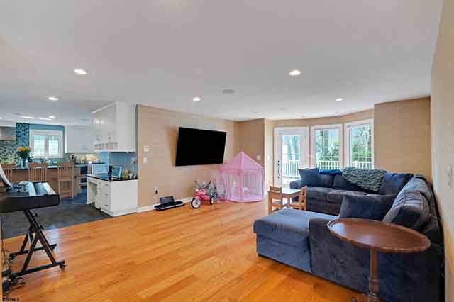 209  Belhaven - , LINWOOD