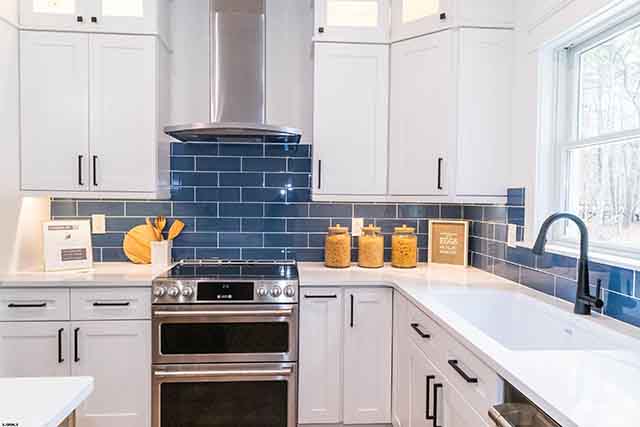 160  Indian Cabin - , ABSECON