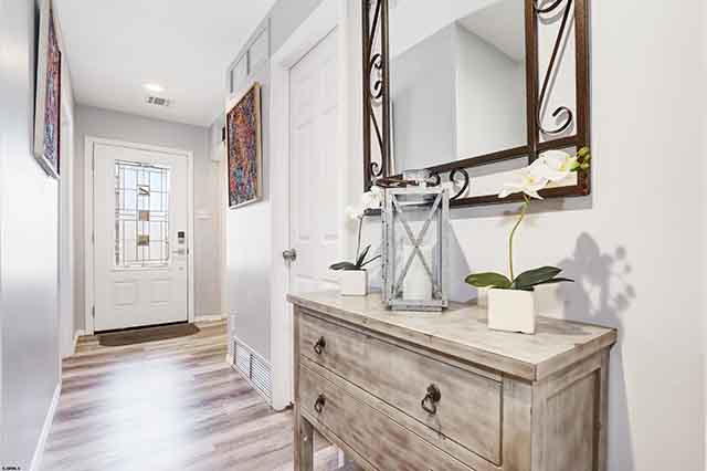 3  Beacon - , BRIGANTINE