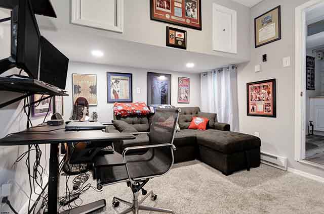 3  Beacon - , BRIGANTINE