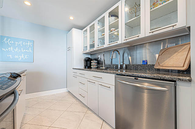 9600  Atlantic - , MARGATE CITY