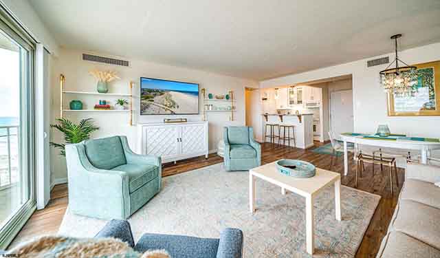 322  Boardwalk - , OCEAN CITY